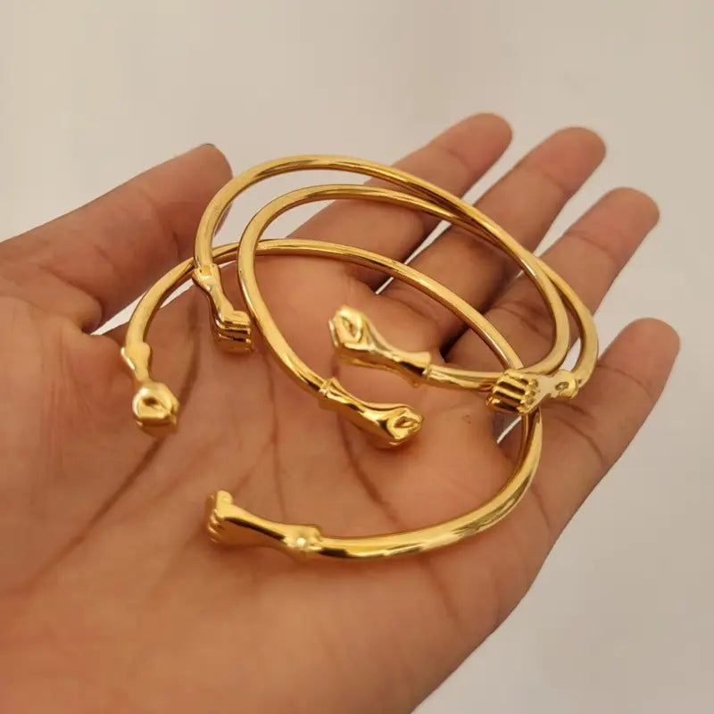 18k Gold Platted Power Fist Gold Bangle – Symbol of Strength, Unity & Freedom | Afro-Inspired Jewelry